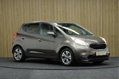 Kia-Venga-12