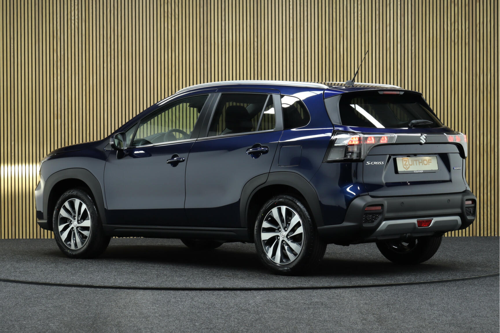 Suzuki-S-Cross-2